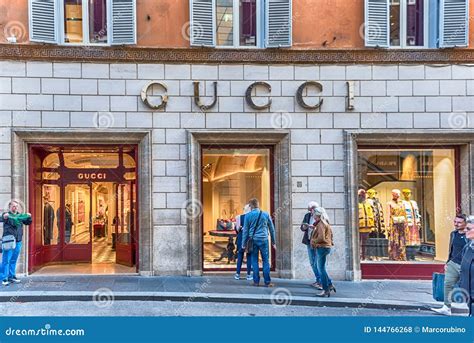 gucci rome store